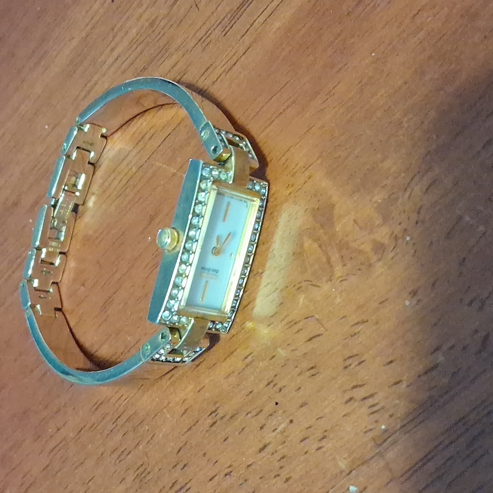 Citizens Eco-Drive Elegant Gold Tone Rectangle Face Solar-Charged Dressy Watch - Picture 5 of 11